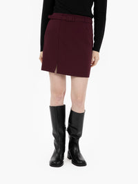 Gonna corta con cintura bordeaux