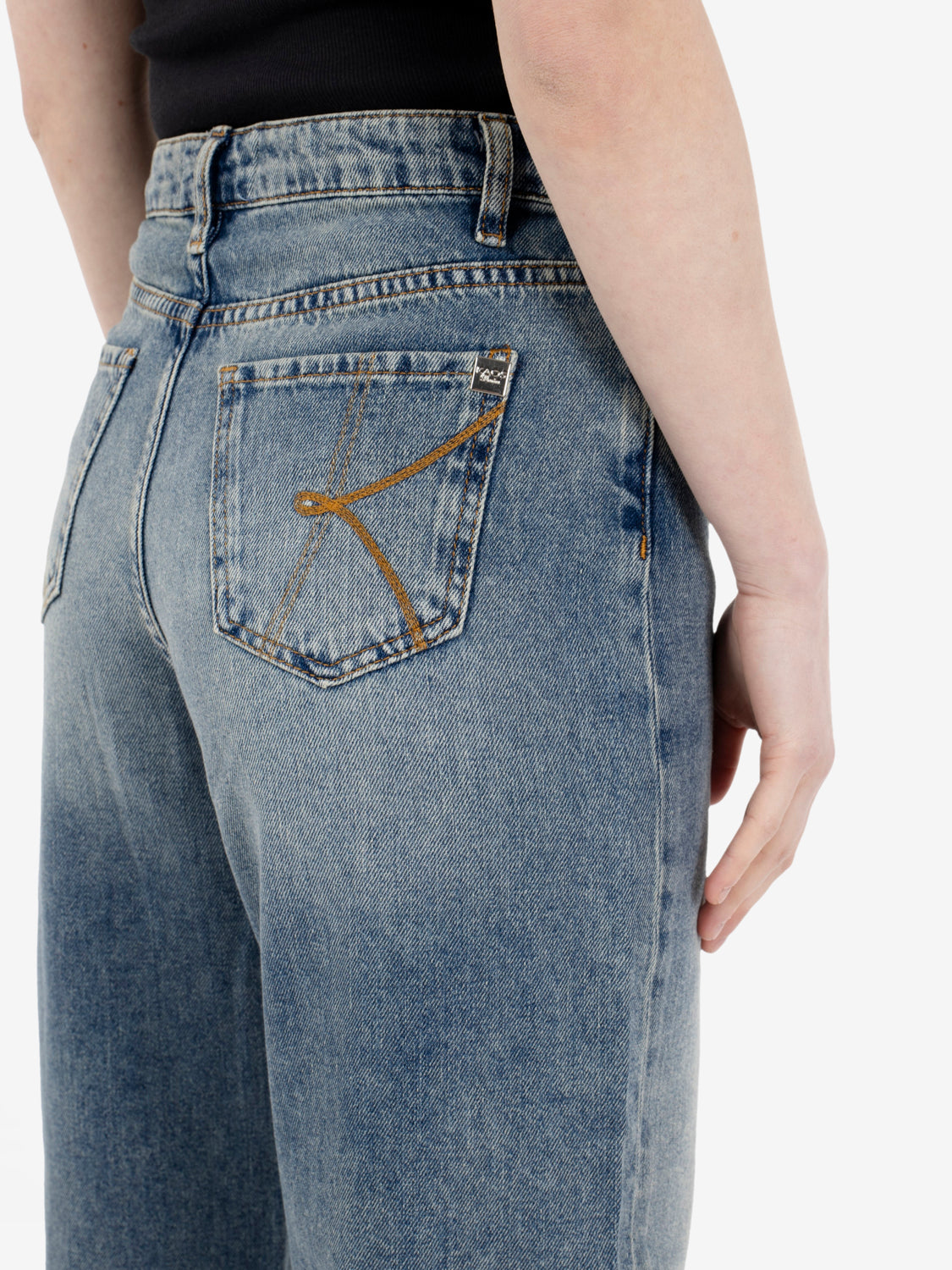 Jeans carrot fit denim chiaro