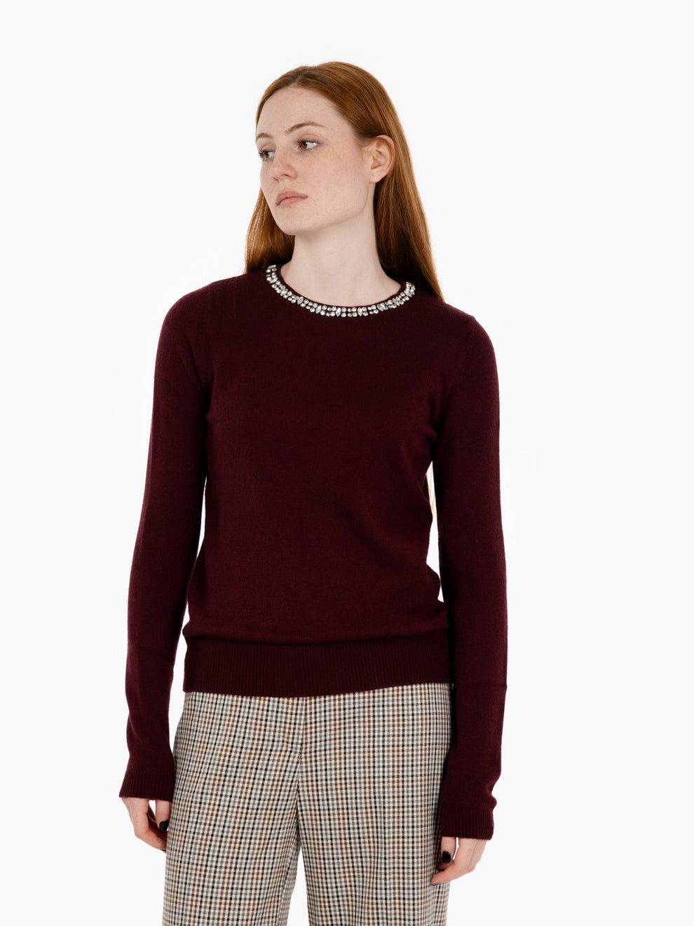 Sweater with burgundy rhinestones