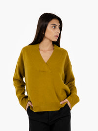 Oil V-neck sweater