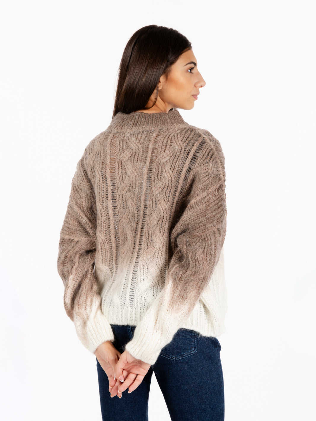 Maglione con trecce degradé tortora