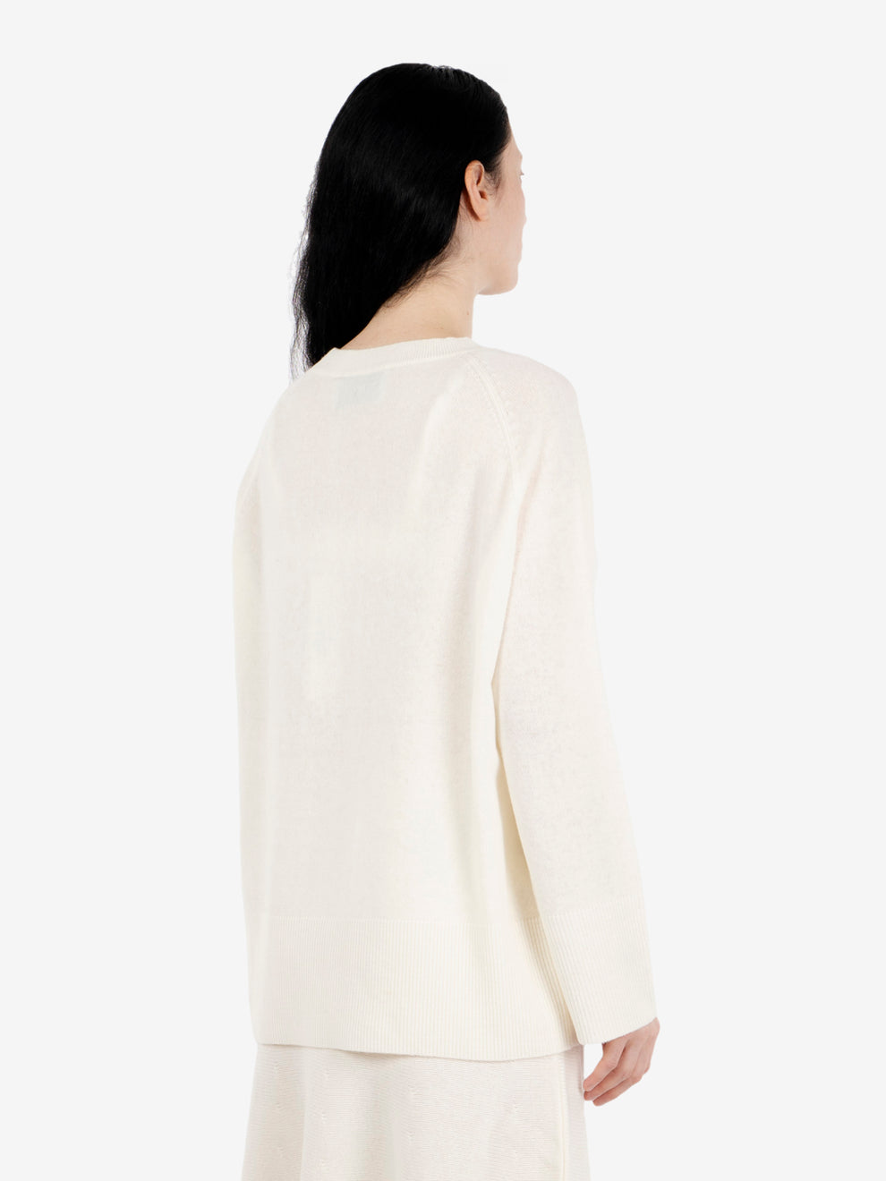 Maglione girocollo con spacco burro