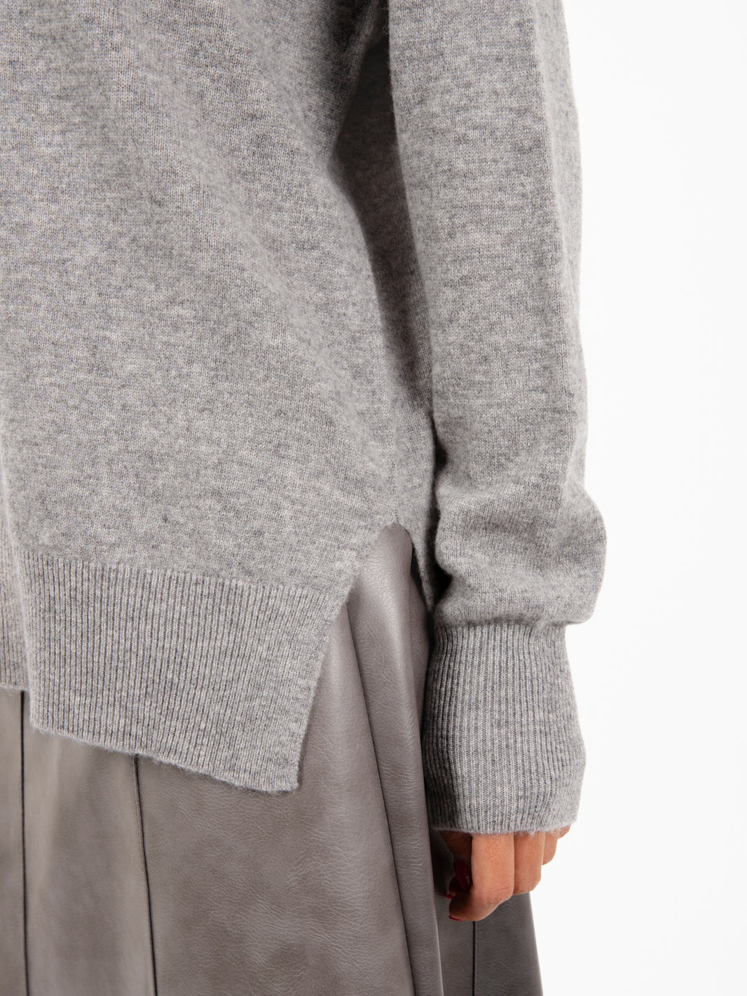 Maglione in lana grigio chiaro