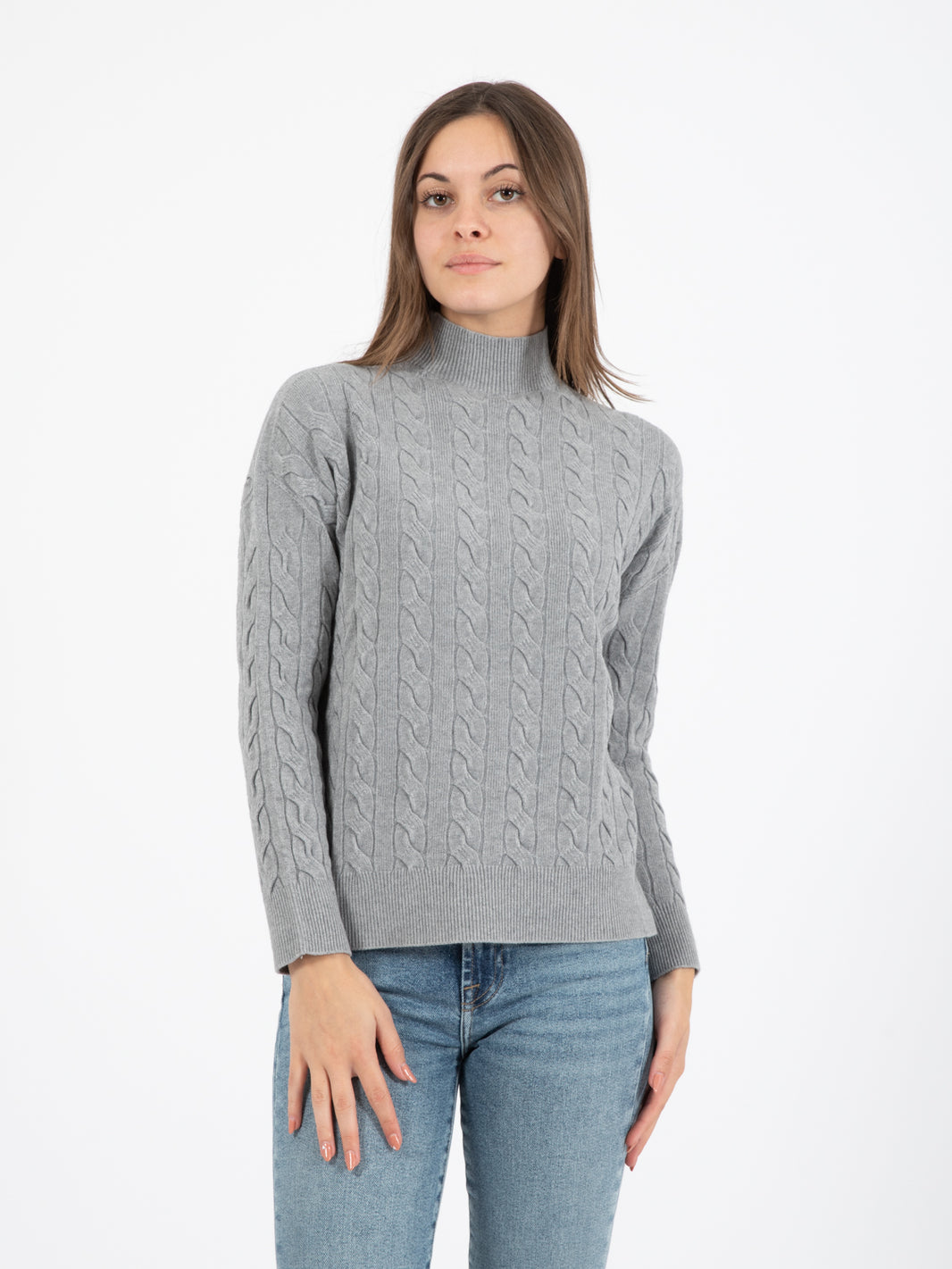 Maglione lupetto a trecce grigio