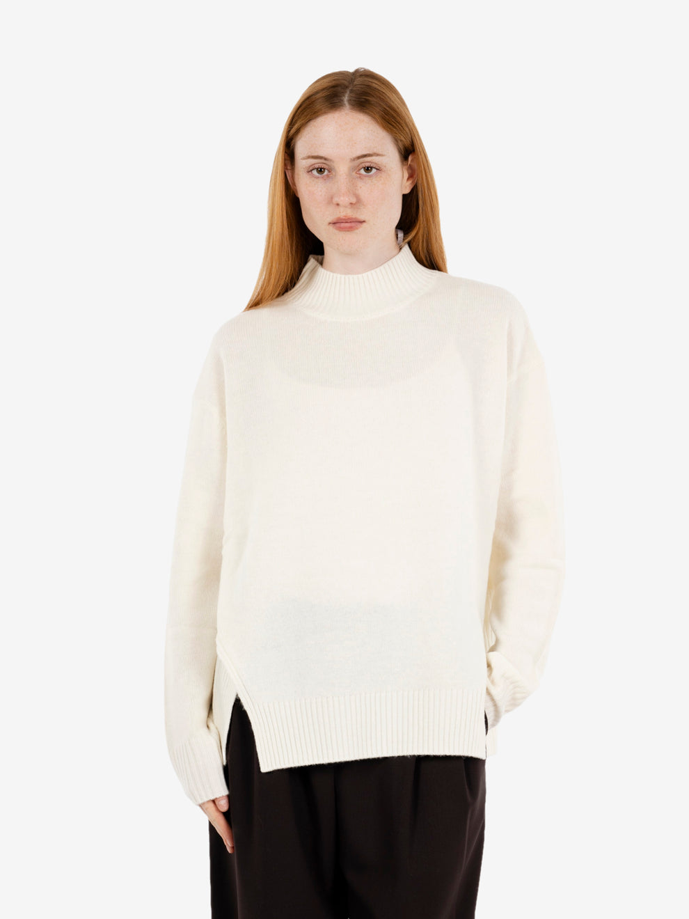Maglione over collo alto burro