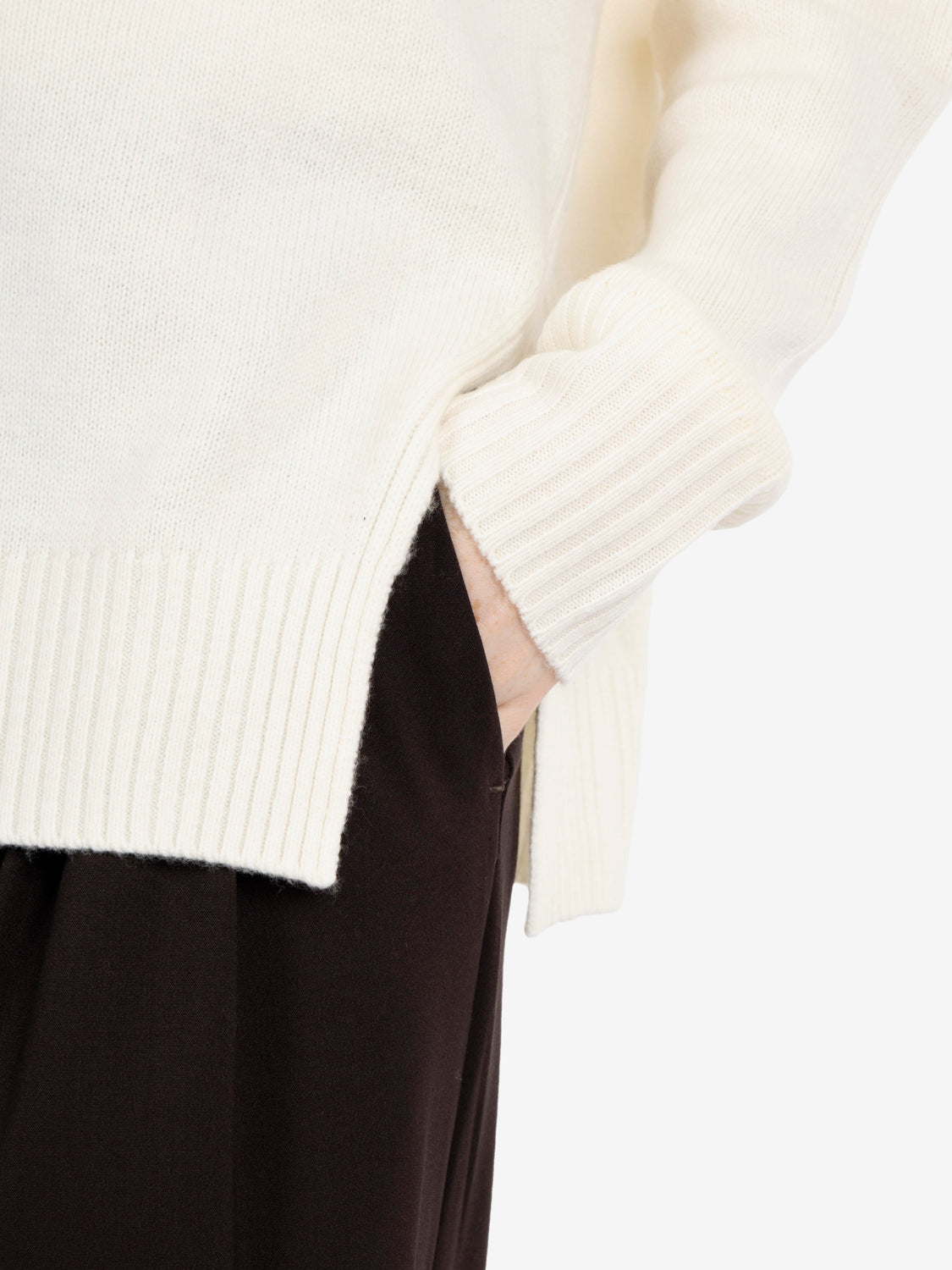 Maglione over collo alto burro