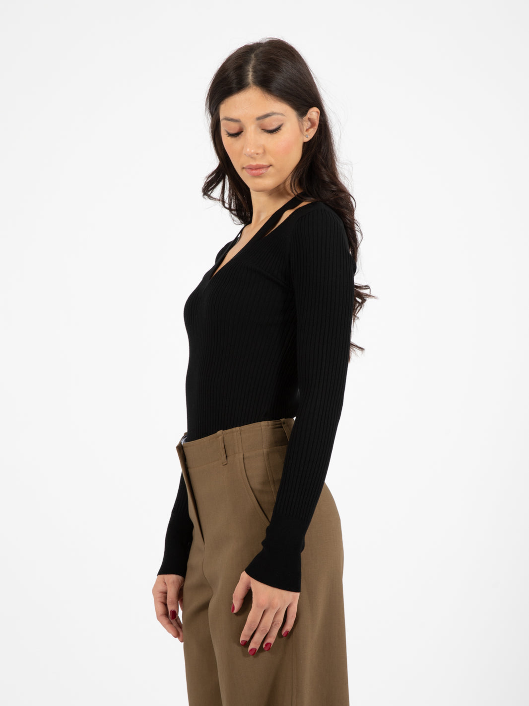 Maglioni scollo cut out nero