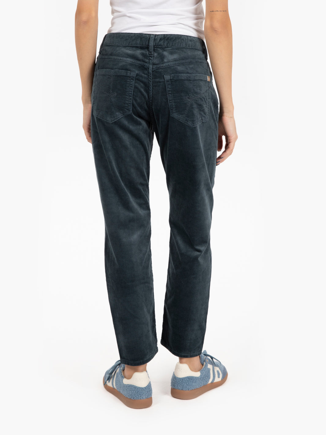 Pantaloni boyfriend fit in velluto a coste blu
