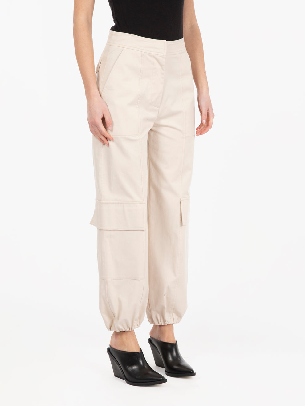 Cargo pants with ecru elastic