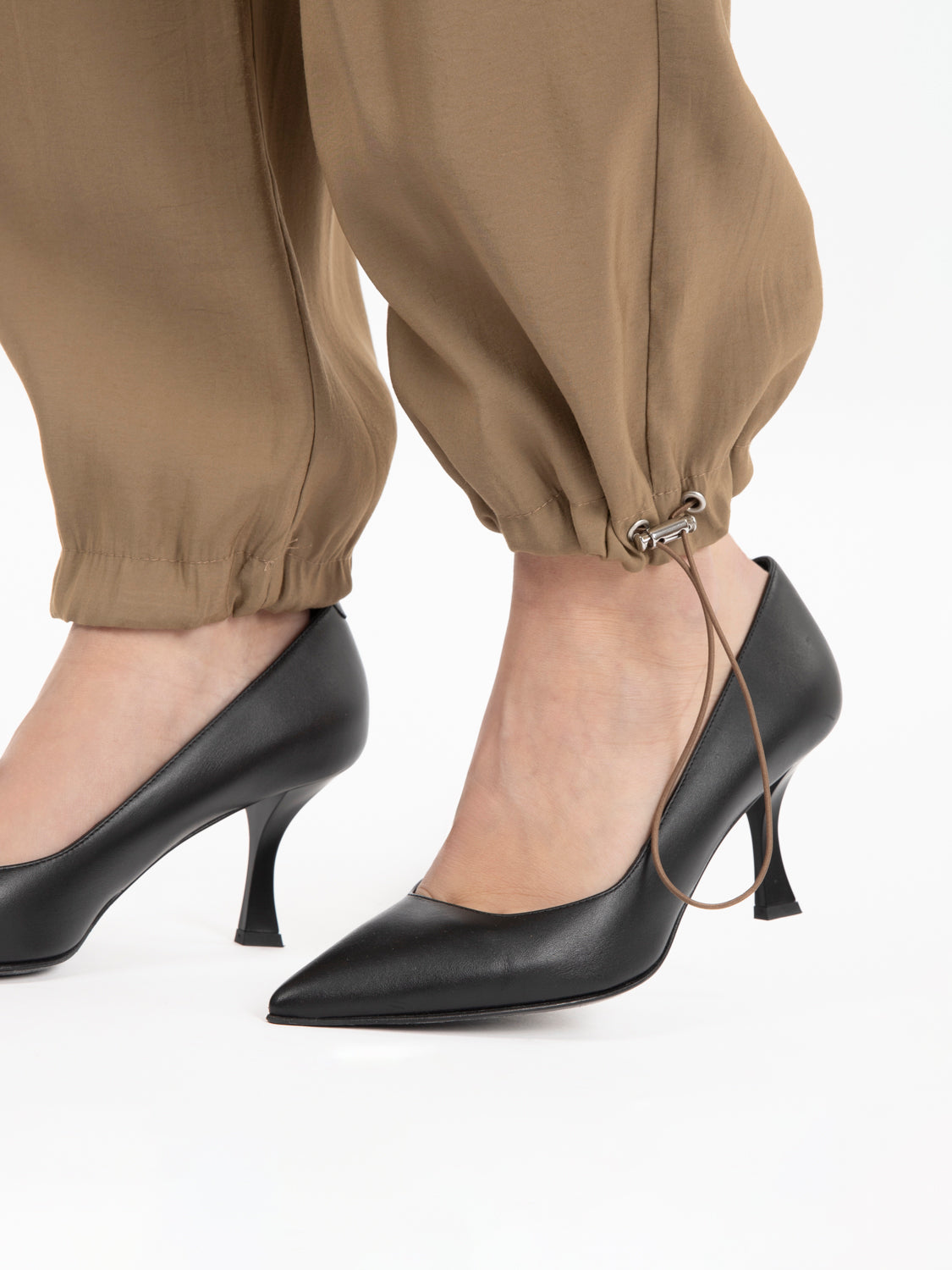 Pantaloni con coulisse tortora