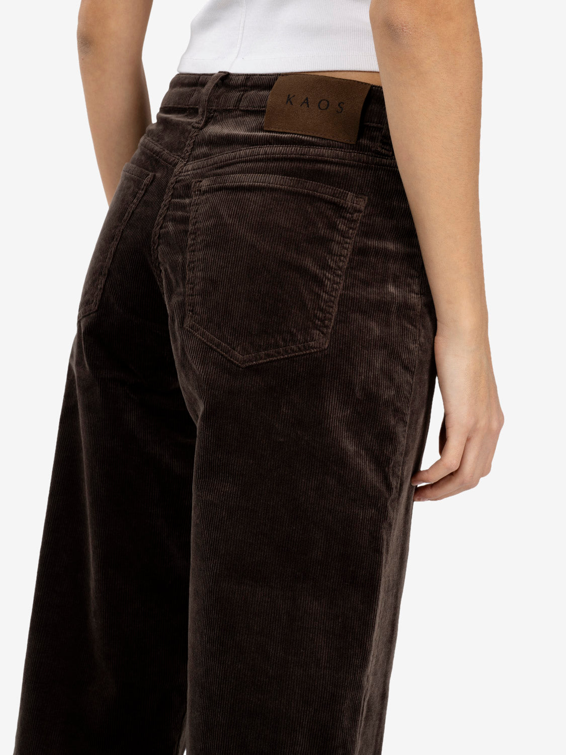 Pantaloni in velluto a coste carrot moro