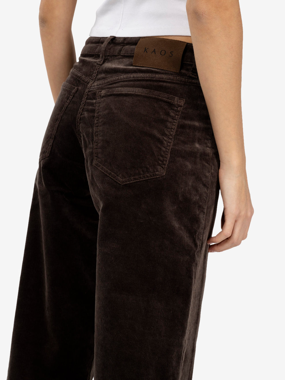 Pantaloni in velluto a coste carrot moro