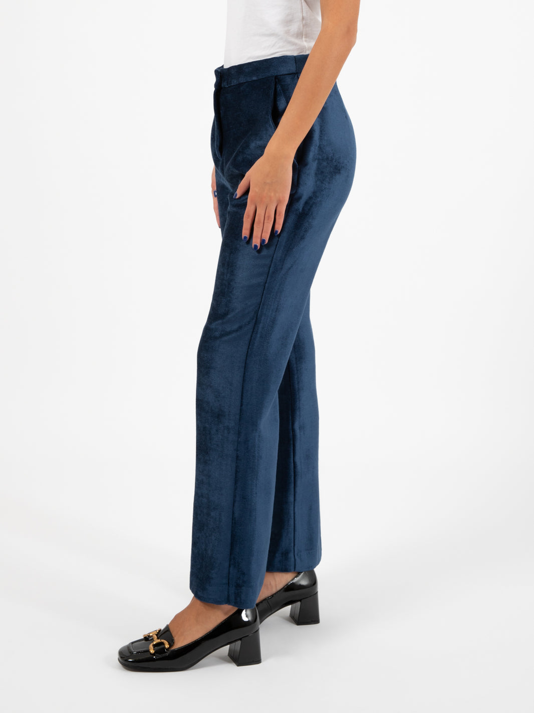 Pantaloni in velluto a trombetta blu