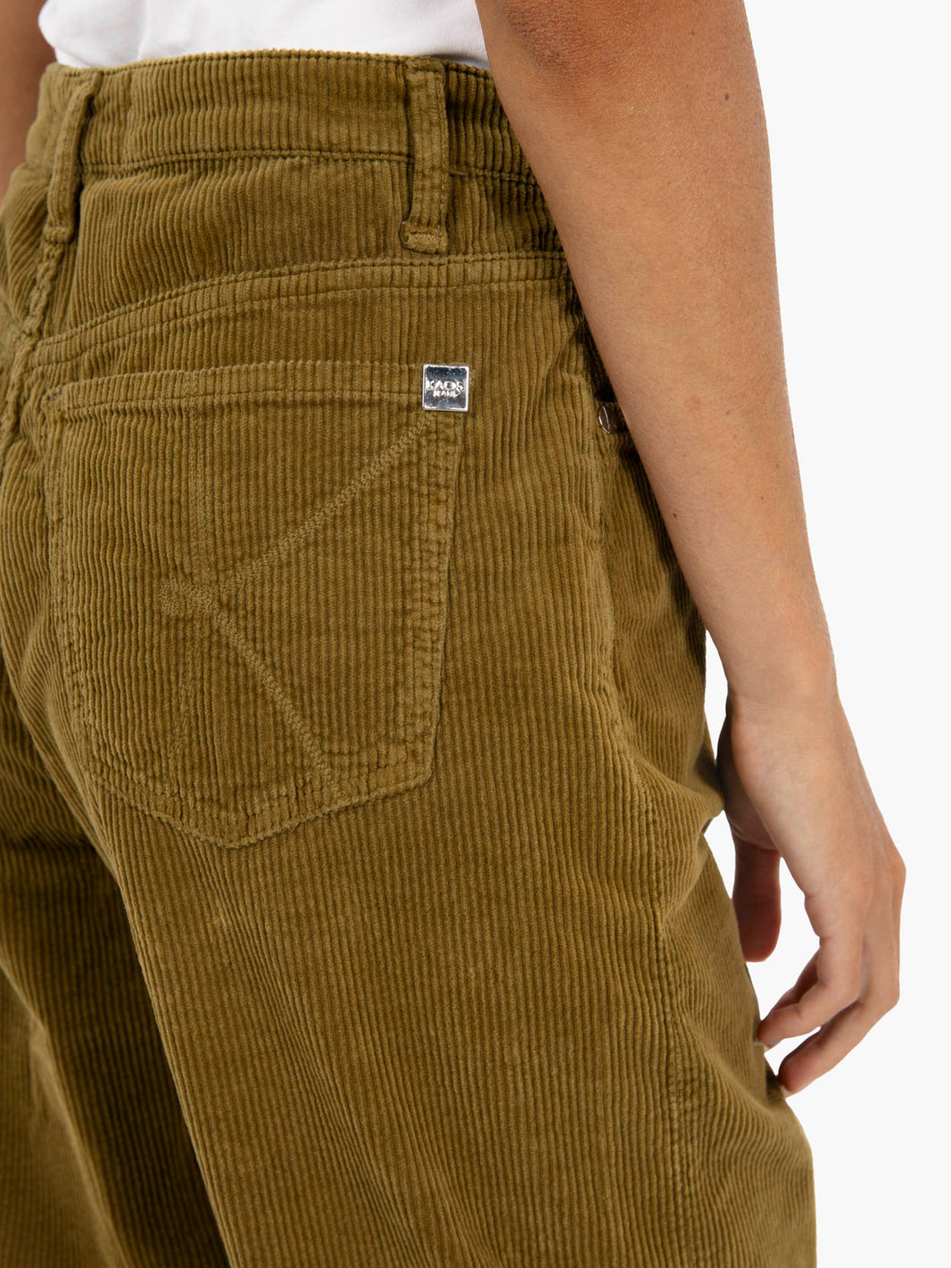 Oil velvet cigarette trousers