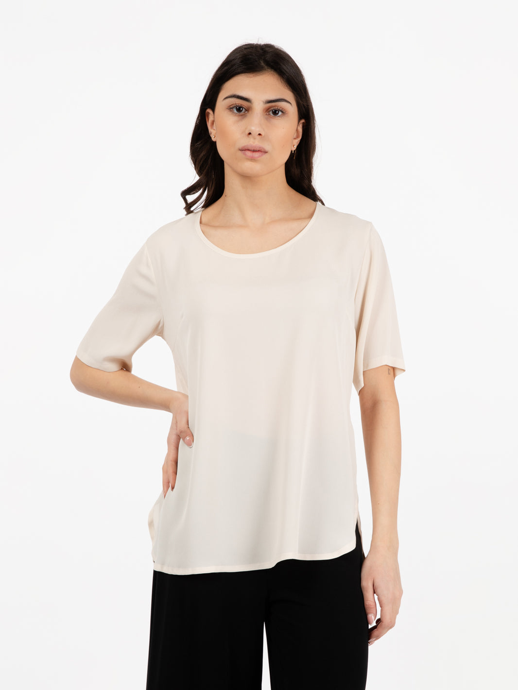 T-shirt scollo rotondo gesso