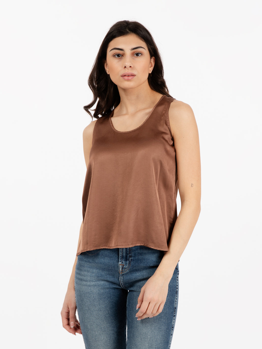Top viscosa effetto satin moro