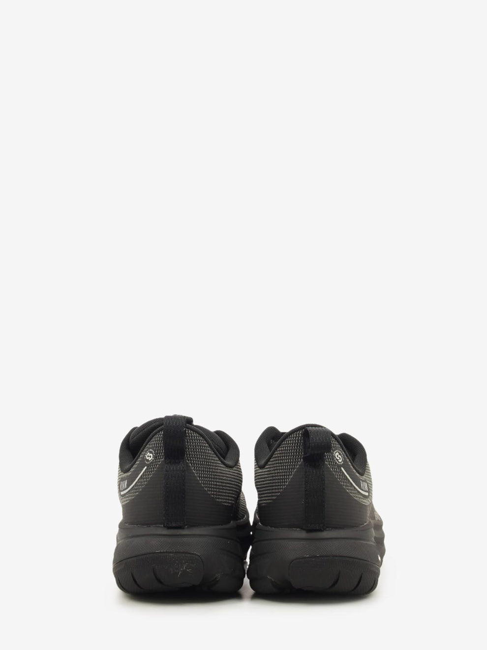 Roam W black / black