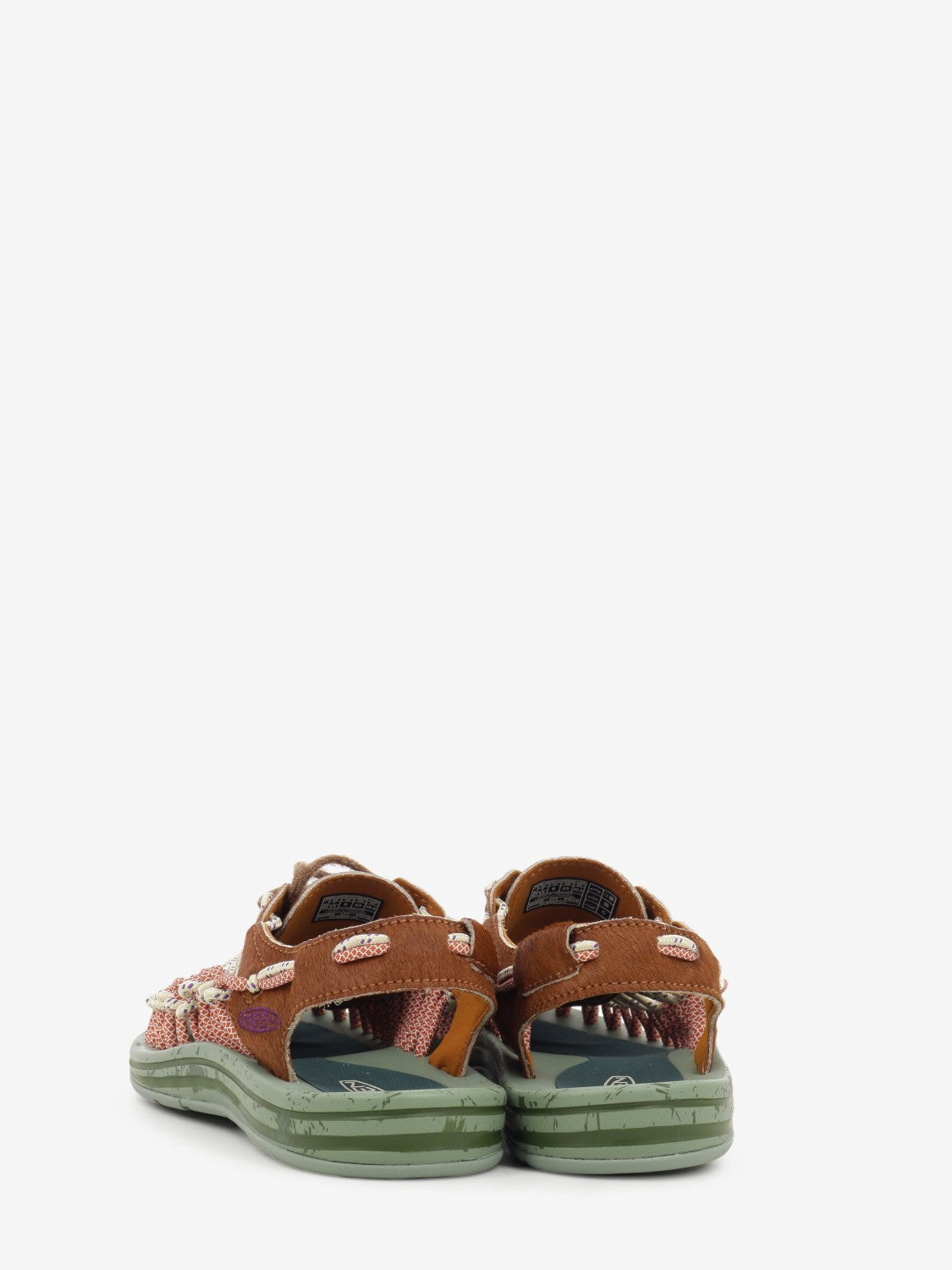 Uneek Lea terrain roasted pecan