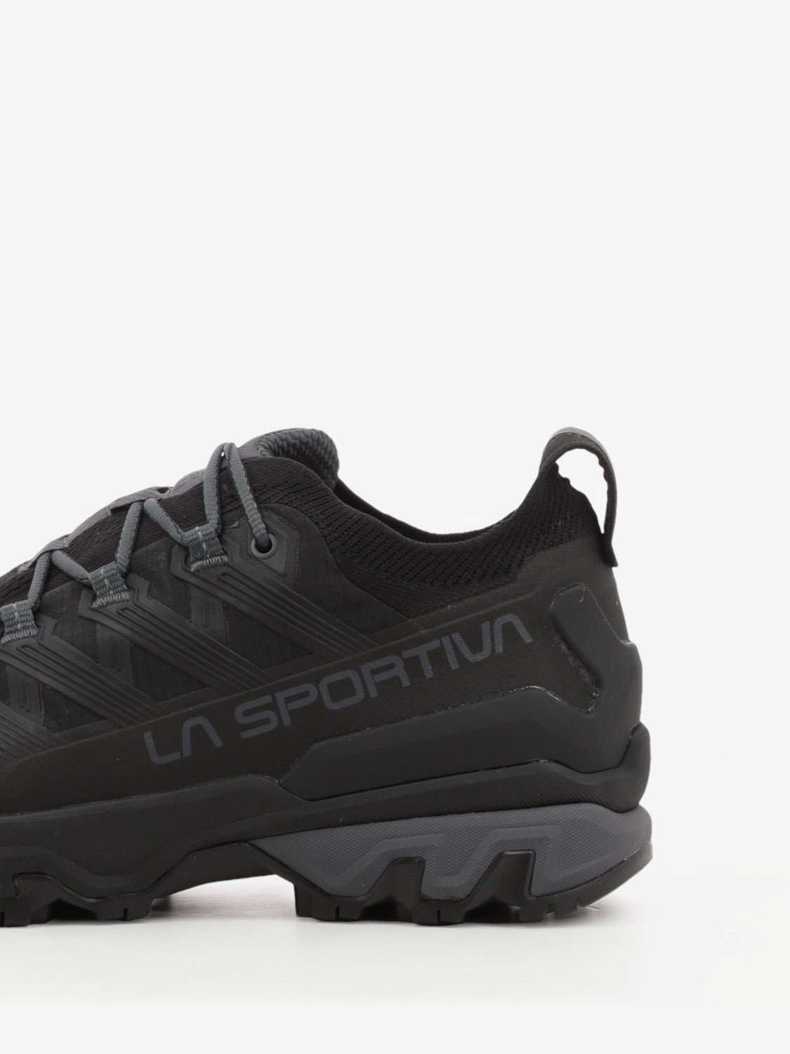 Ultra Raptor 3 black