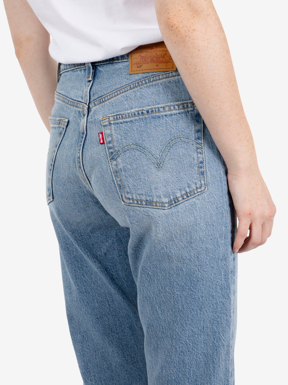 501® cropped medium indigo