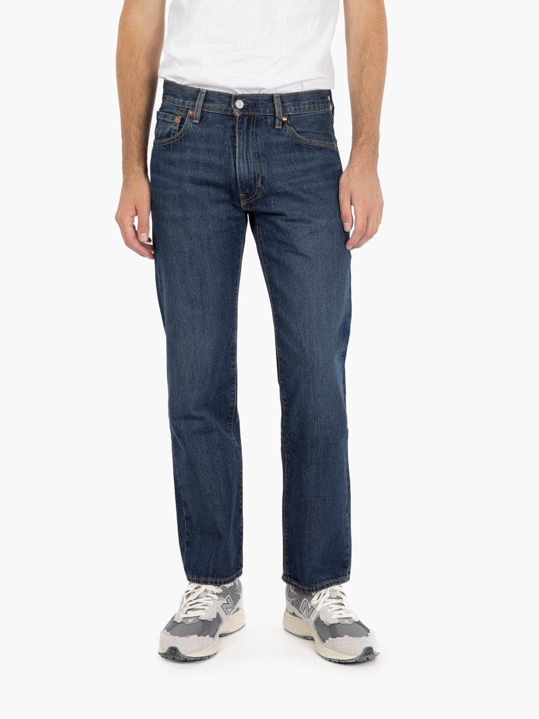 555™ relaxed straight medium denim jeans