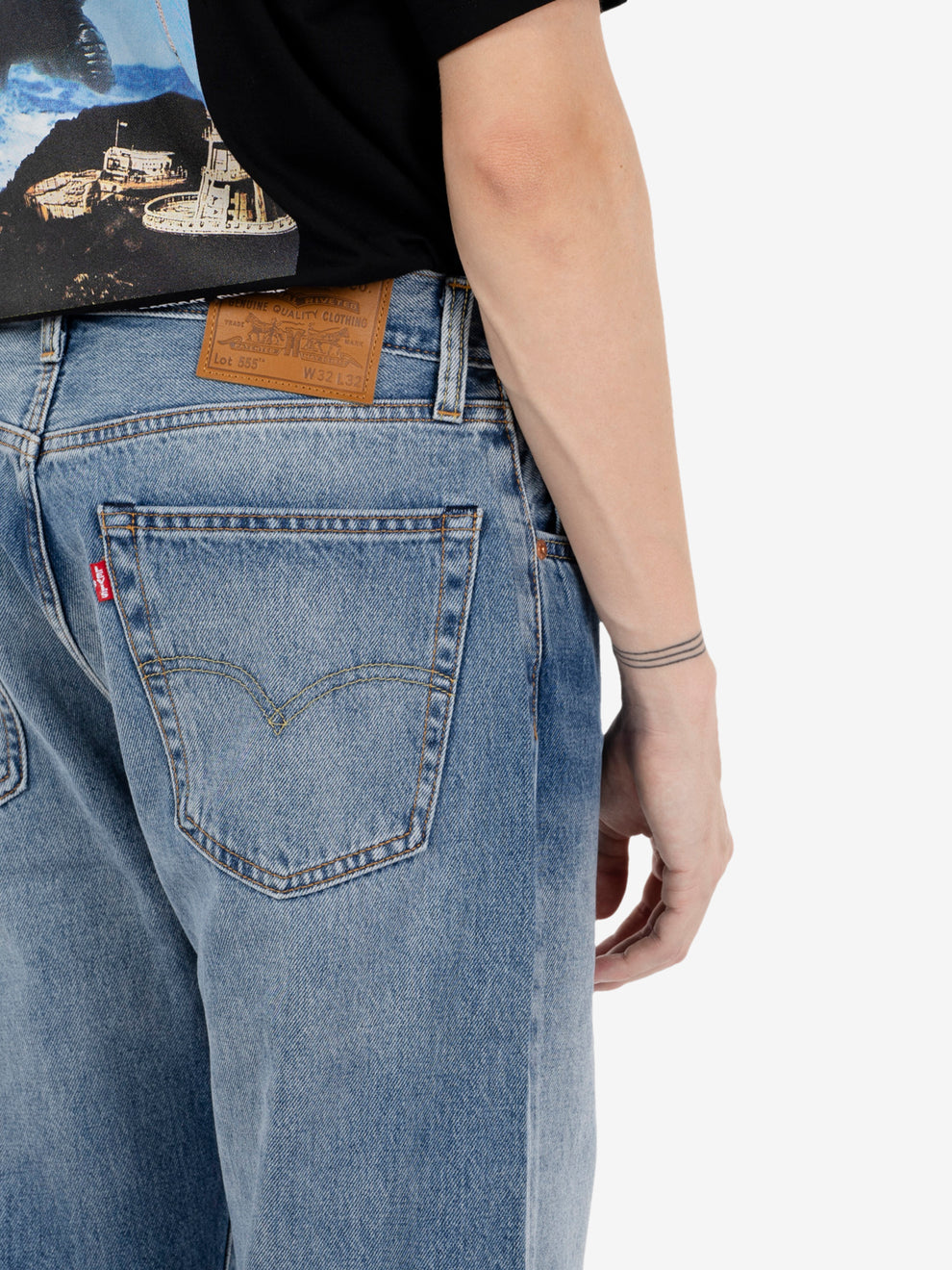 555™ relaxed straight indigo champion jeans