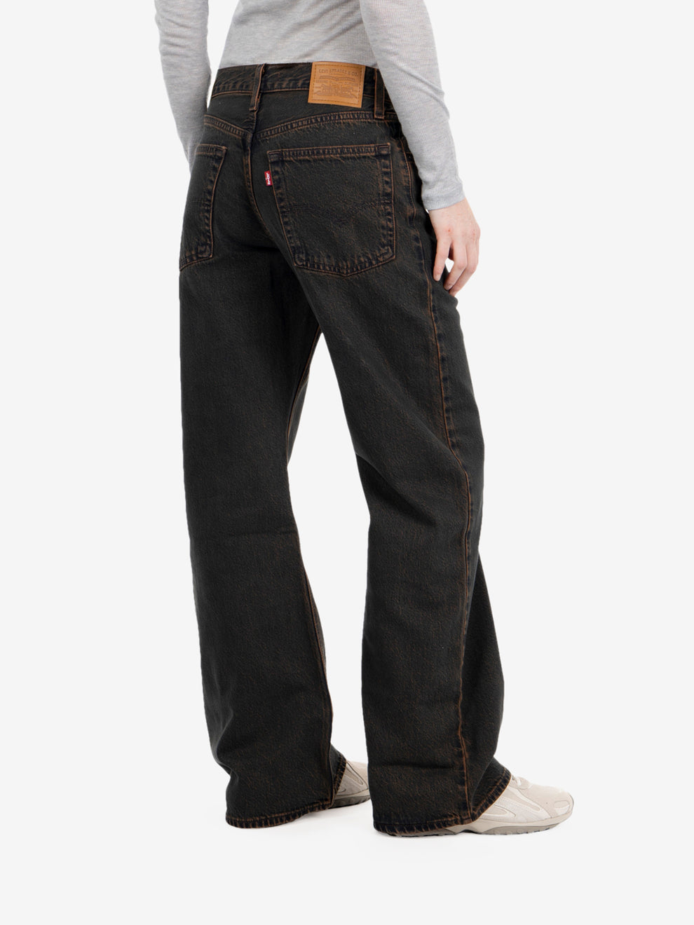Loose Boot jeans Over A Cup - Brown