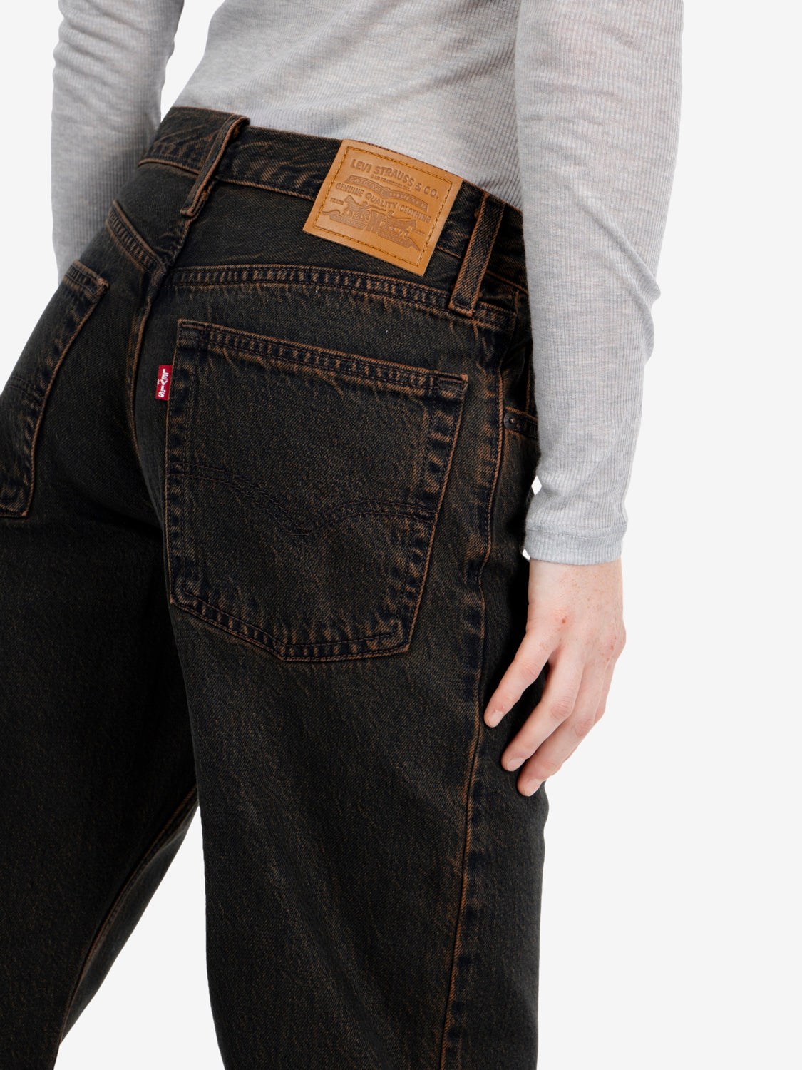Loose Boot jeans Over A Cup - Brown
