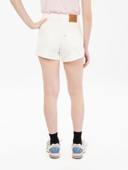 LEVI'S® - '80s Mom Shorts snowing in La