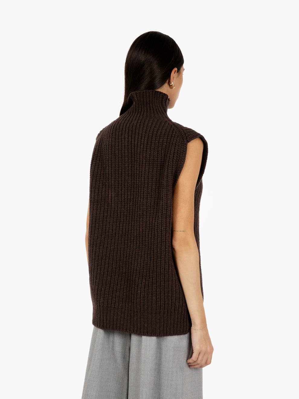 Deon high-necked dark brown vest