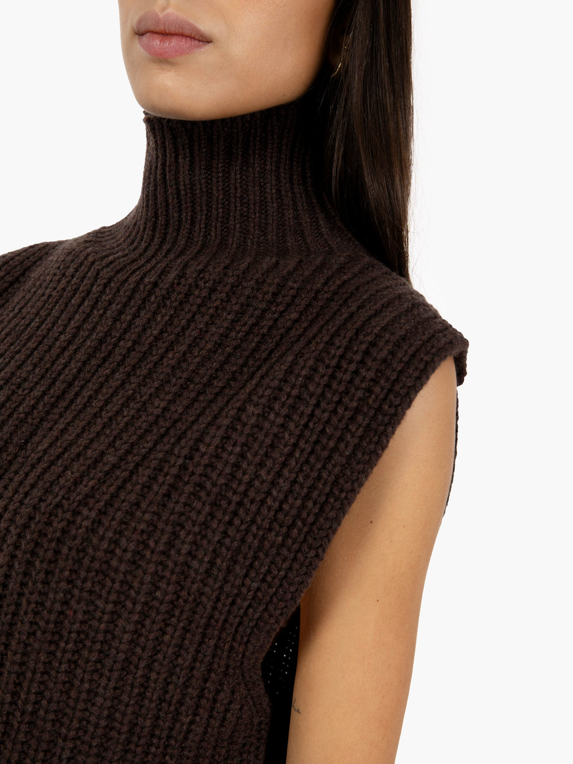 Deon high-necked dark brown vest