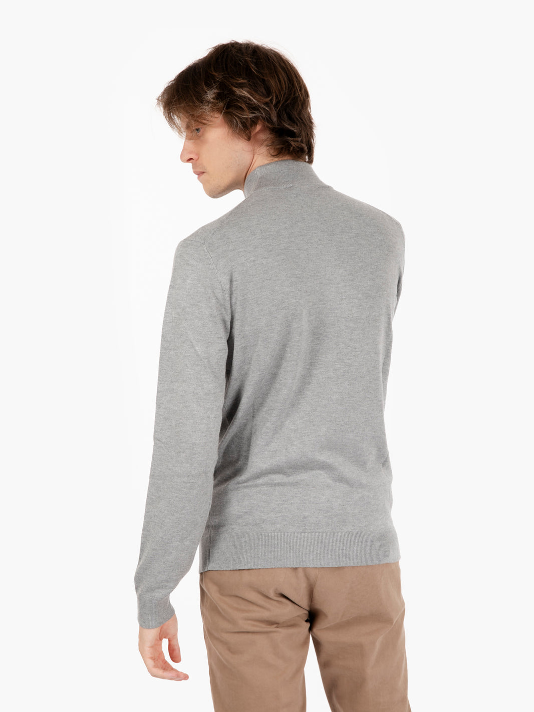 Maglia lupetto in morbida viscosa perla