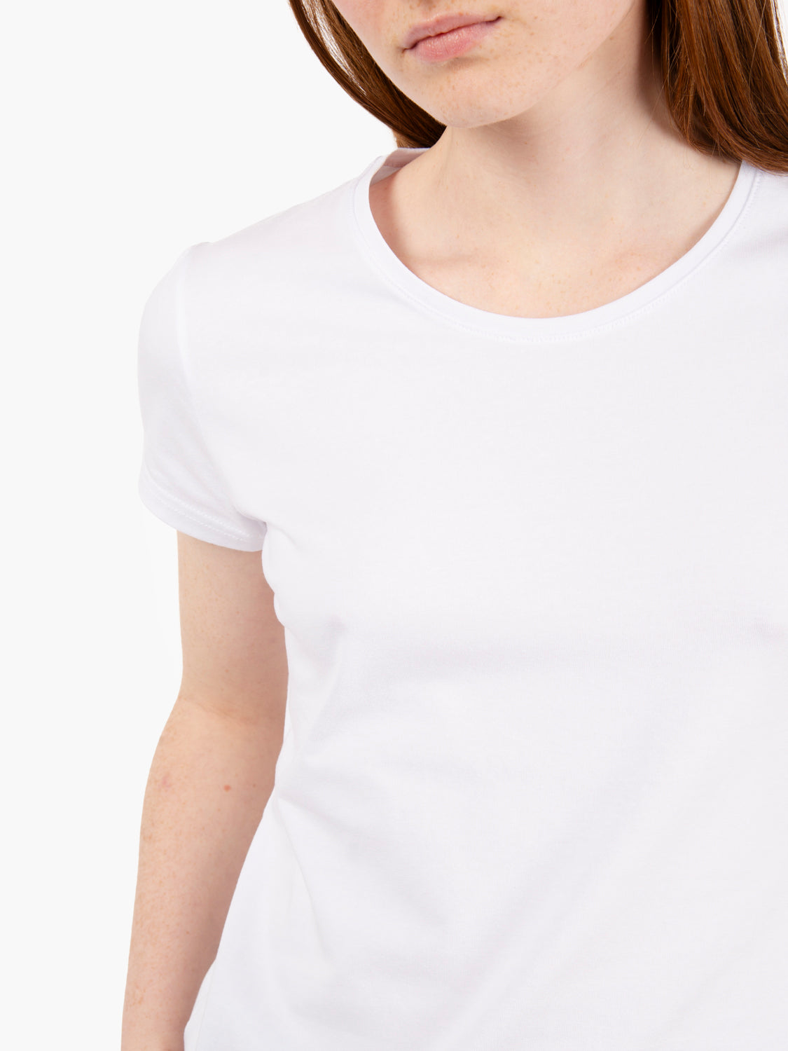 Basic white crew neck t-shirt