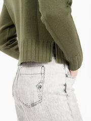 MAIDA MILA - Maglione crop con collo a cratere verde militare