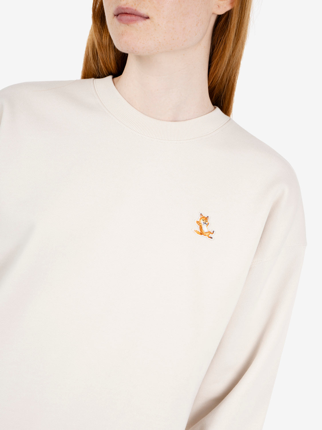Chillax Fox comfort moon beige sweatshirt