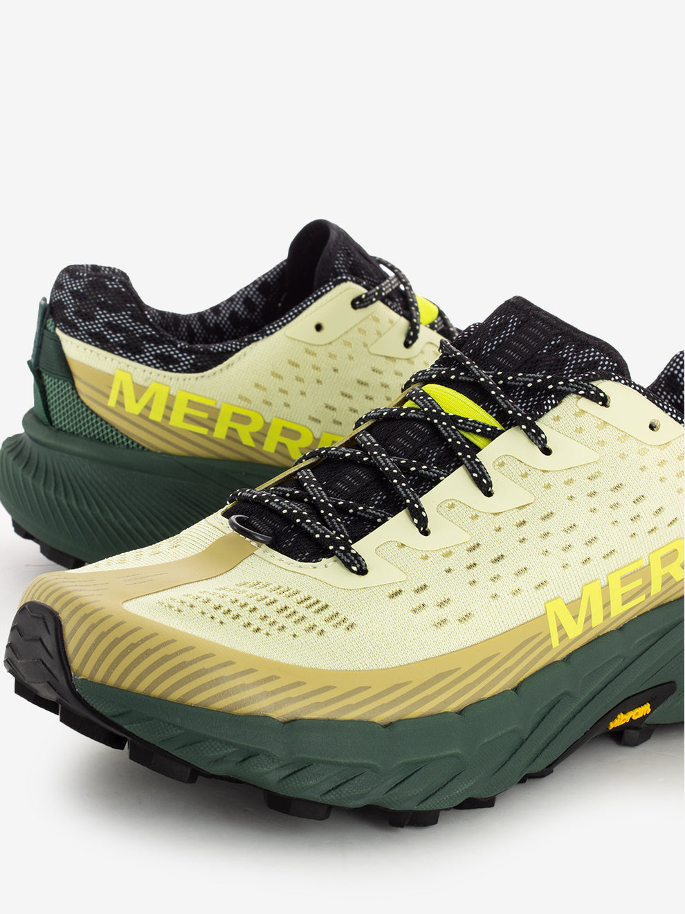 Agility Peak 5 Beach Sneakers