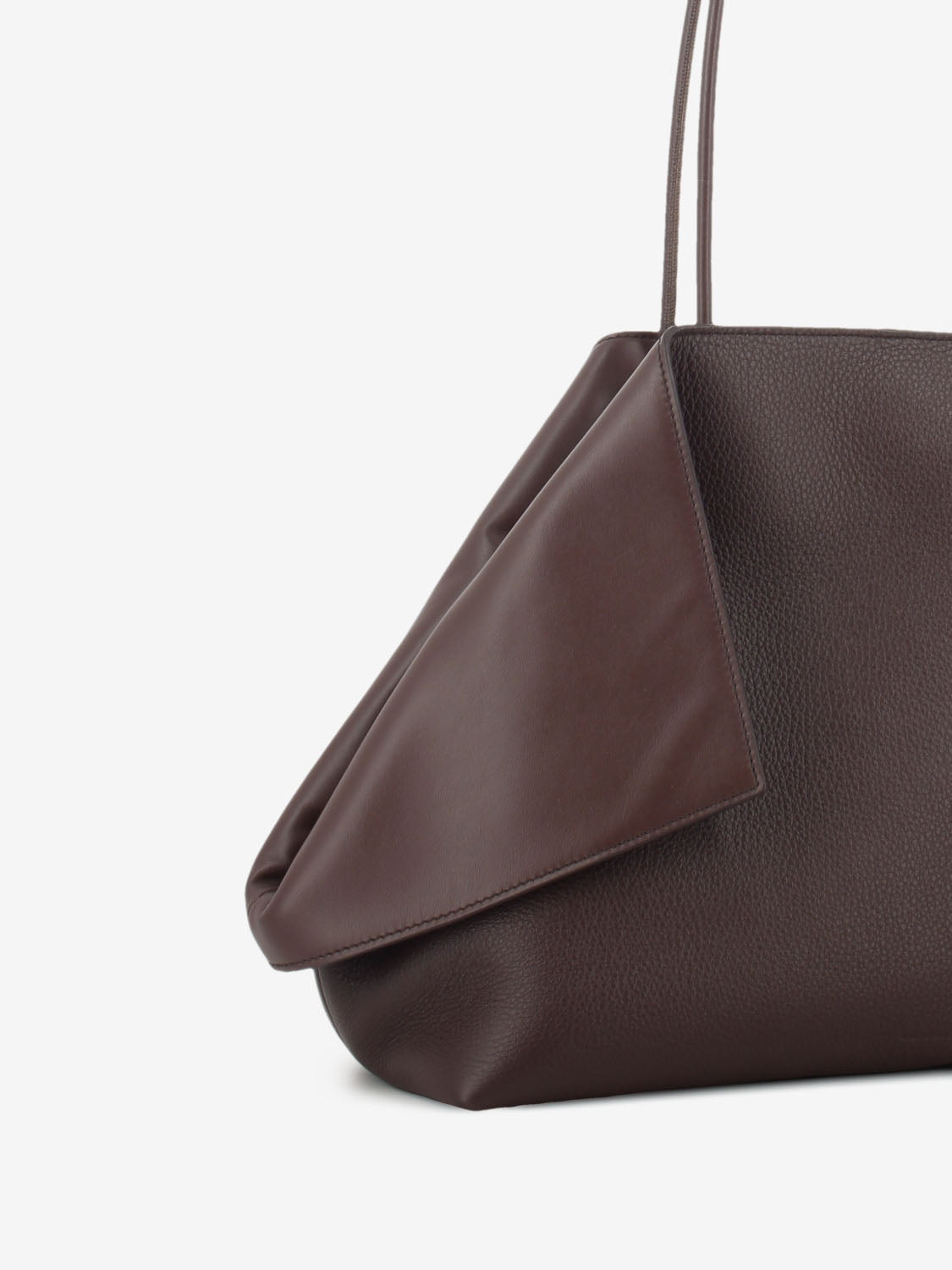 Borsa in pelle martellata Roxanne testa di moro