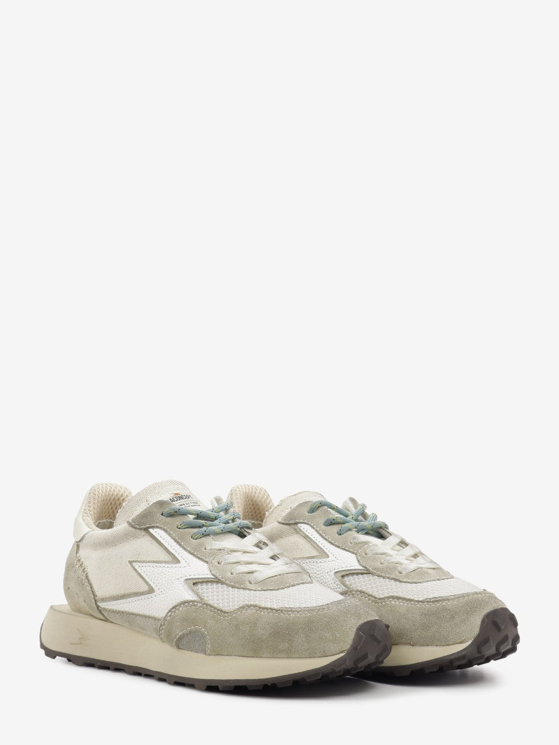 Hype nylon and washed suede sand