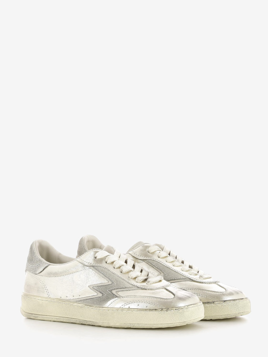 Sneakers brushed laminated platinum