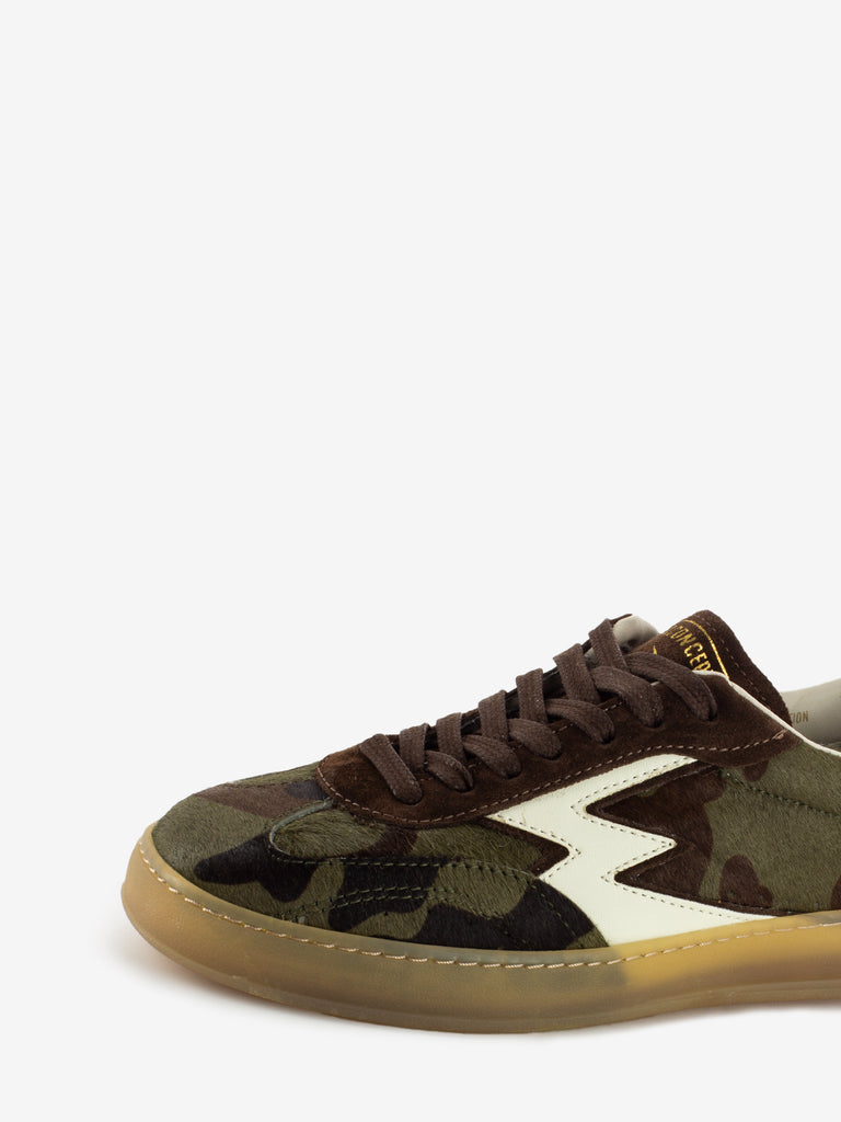 MOACONCEPT - Sneakers in cavallino camouflage