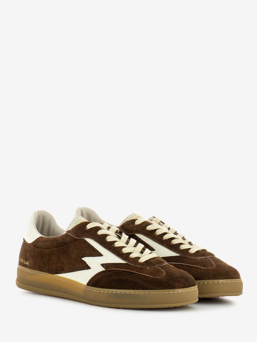 Sneakers in dark brown suede