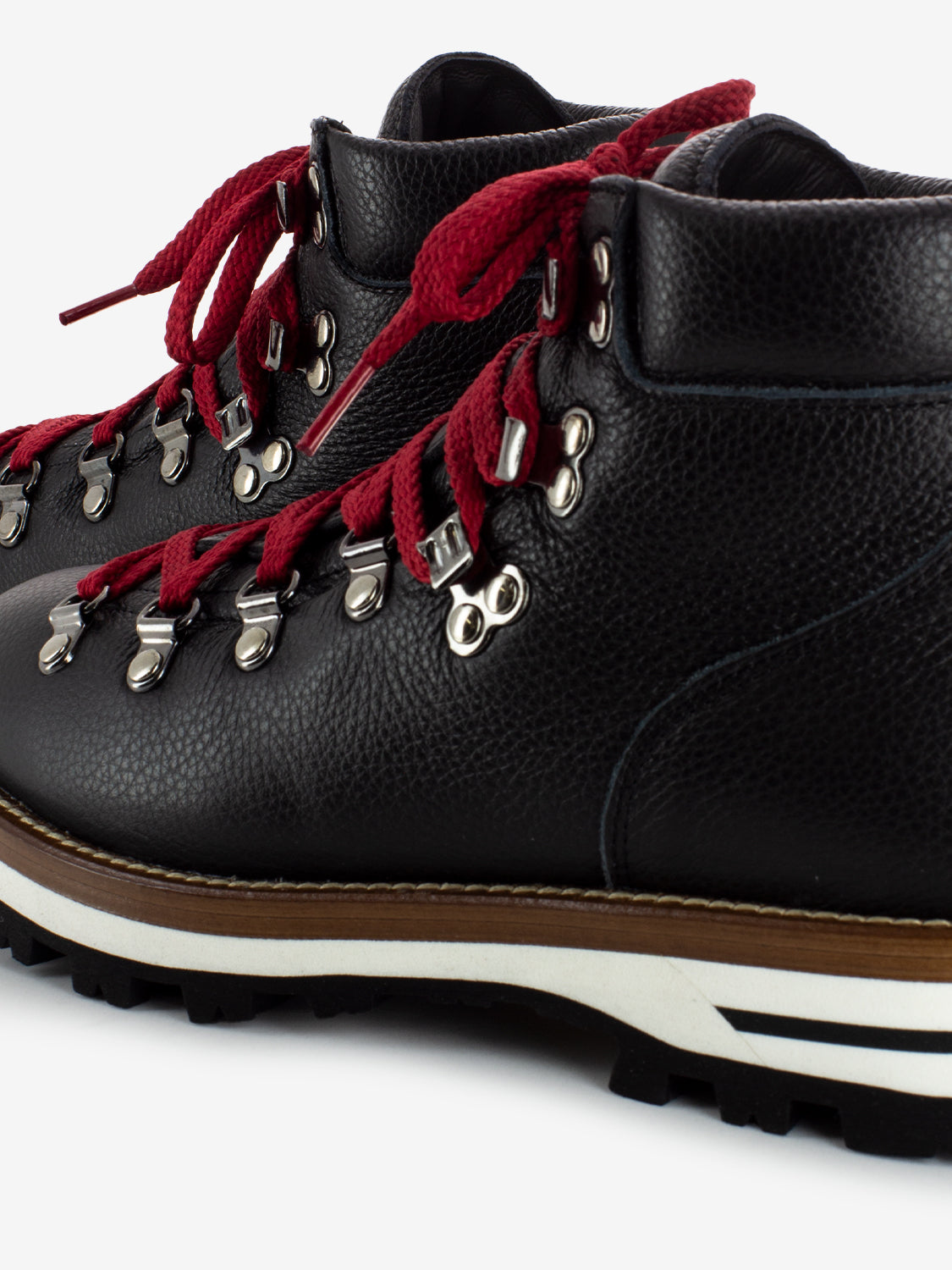 W Cortina black shoe