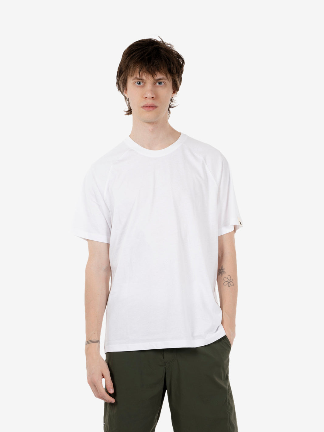 Minimal logo t-shirt white