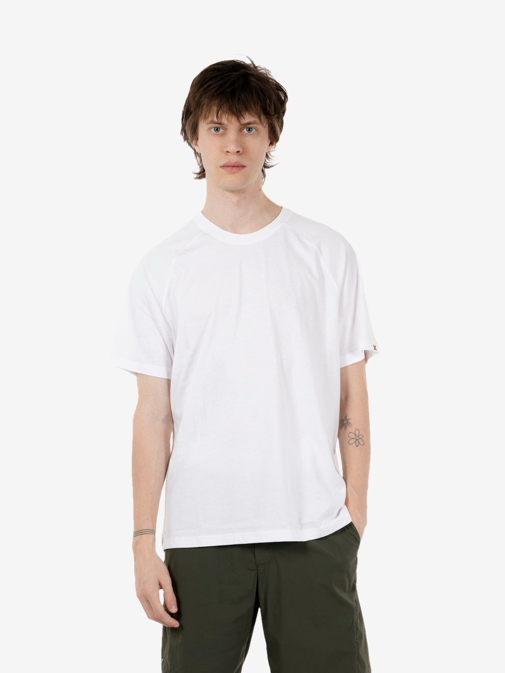 Minimal logo t-shirt white