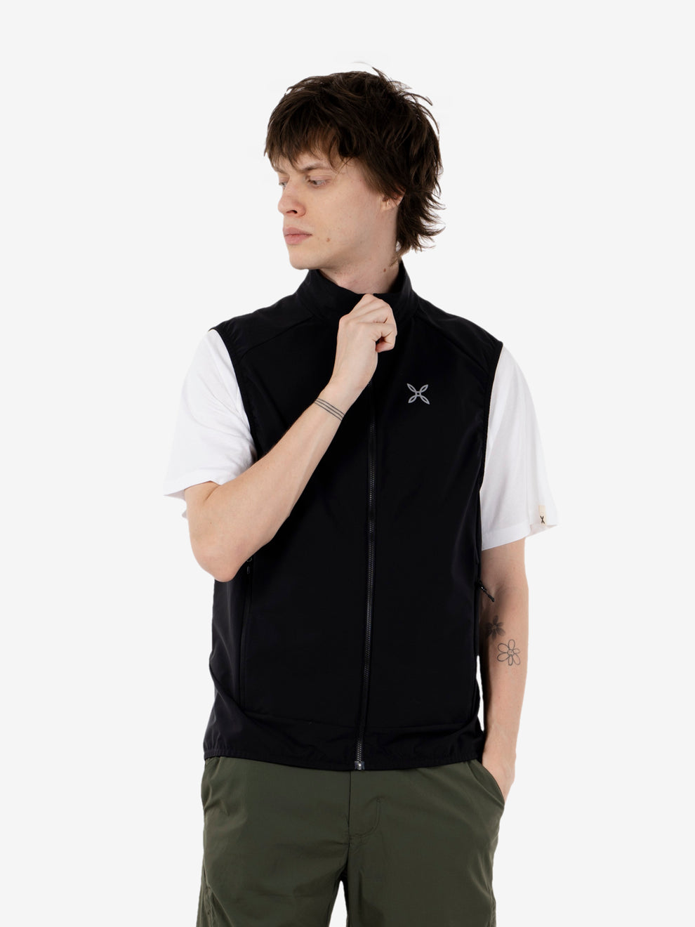 Rise vest black