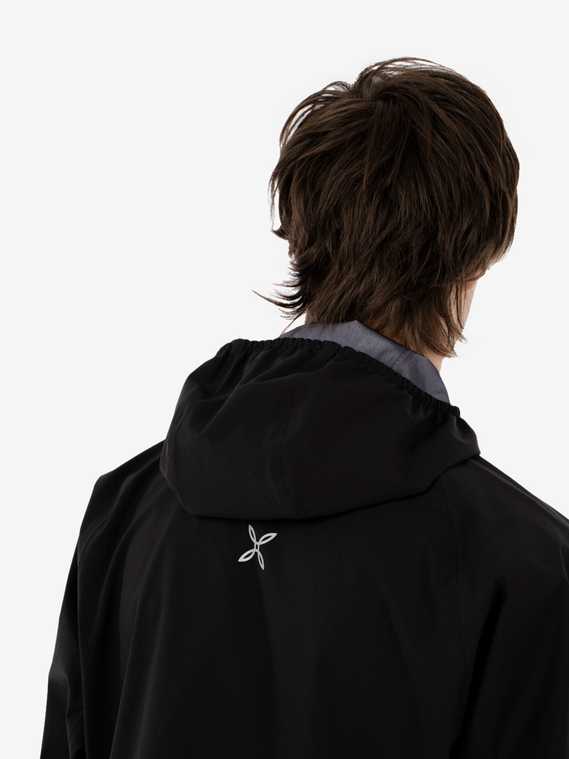 Shelter jacket black