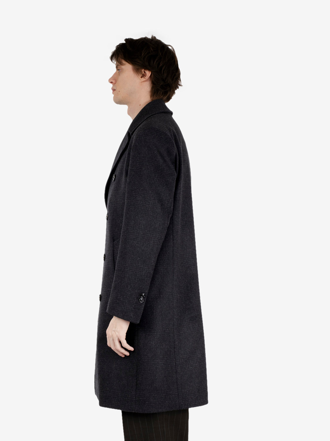 Cappotto doppiopetto over nero
