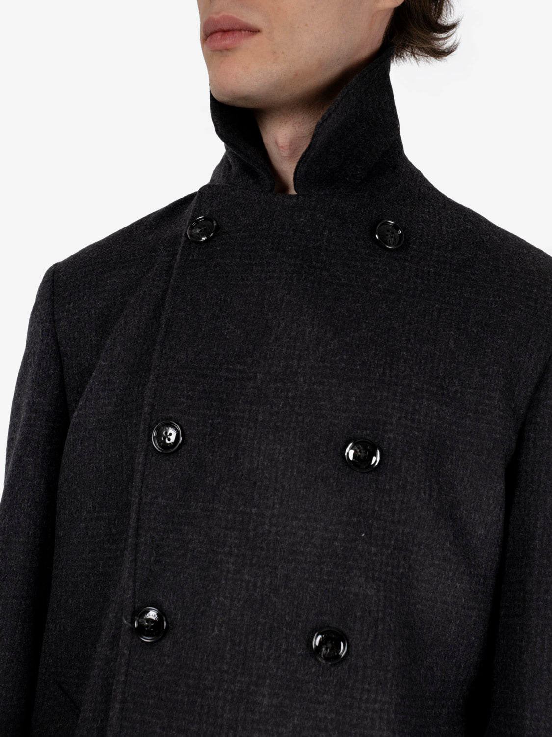 Cappotto doppiopetto over nero