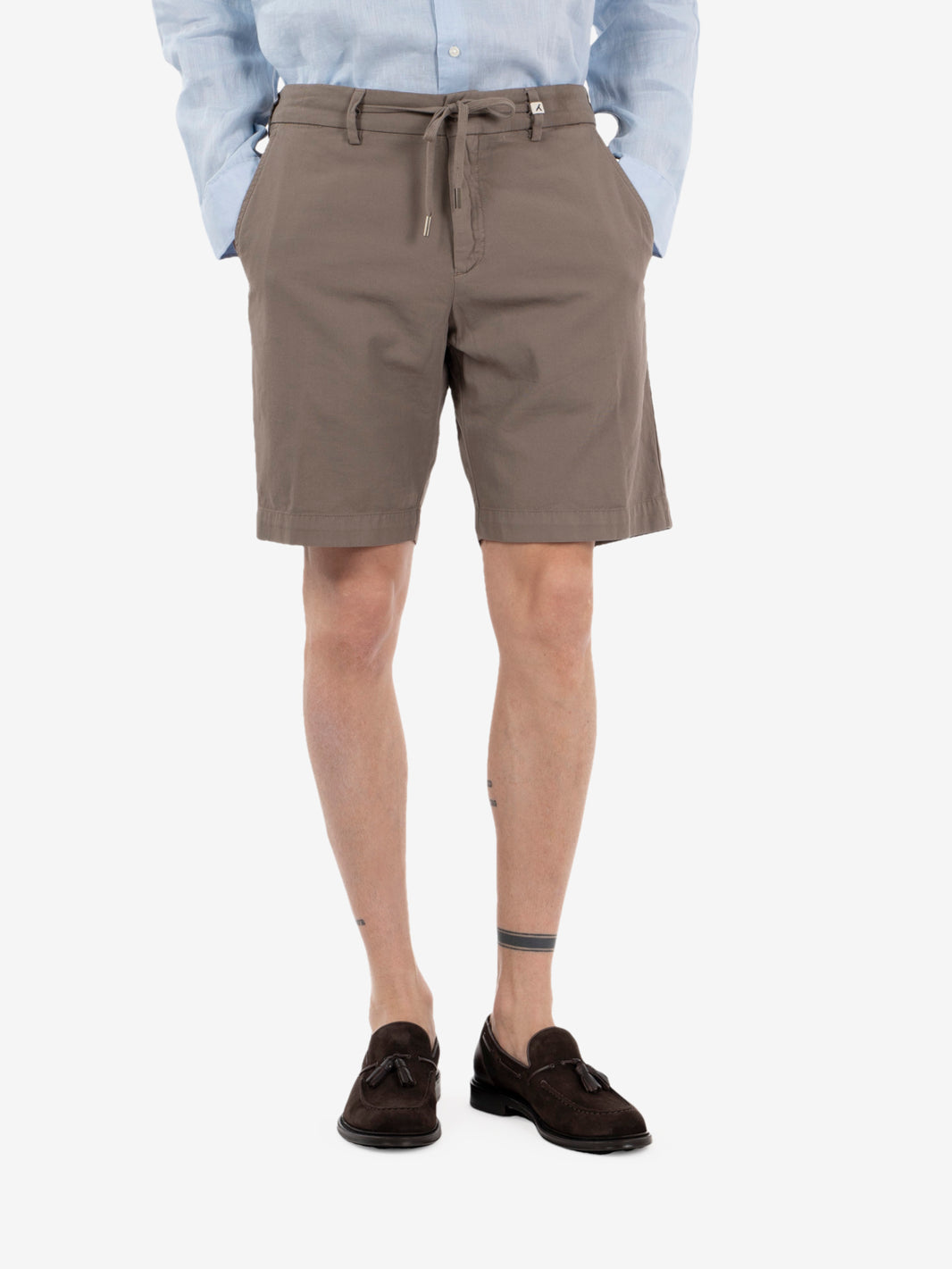 Apollo Bermuda shorts in dove grey ice cotton