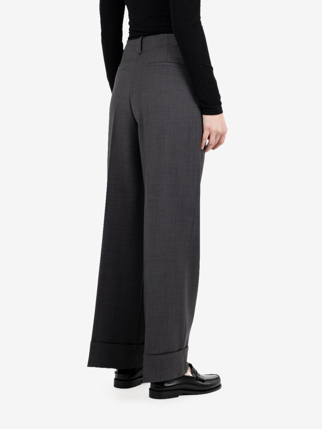 Pantalone culotte con balza grigio scuro